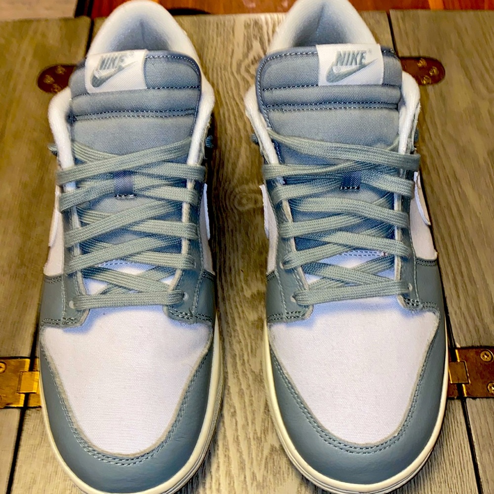 Nike Dunk Low "Mica Green" Size: M: 10 1/2, W: 12